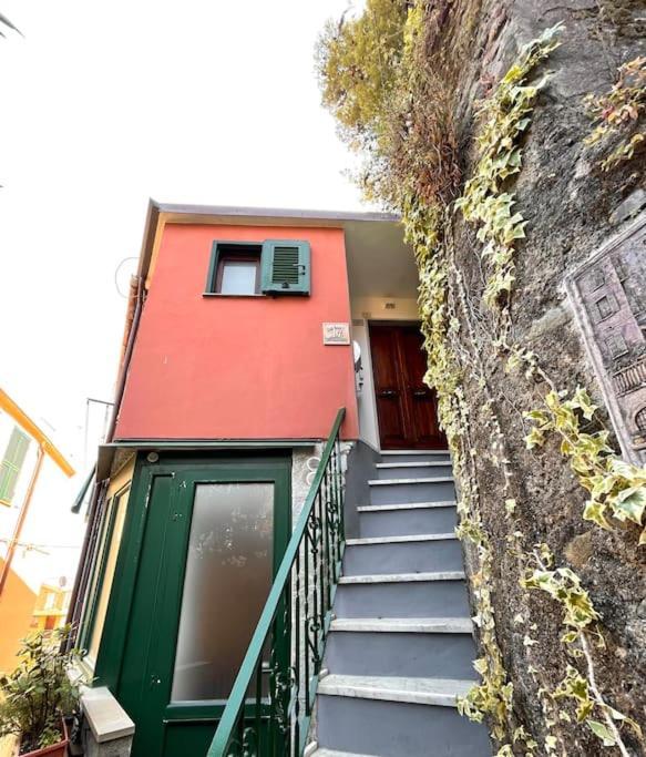 Historic Downtown Home By The Sea With King Bed มอนเตรอสโซ อัล มาเร ภายนอก รูปภาพ