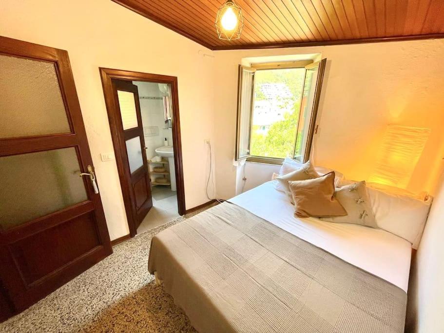 Historic Downtown Home By The Sea With King Bed มอนเตรอสโซ อัล มาเร ภายนอก รูปภาพ